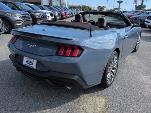 Used 2025 Ford Mustang GT Premium RWD image 4