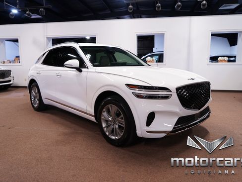 Used 2022 Genesis GV70 2.5T image 9