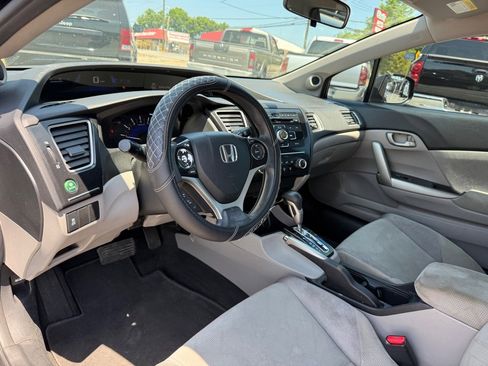 Used 2013 Honda Civic LX image 9