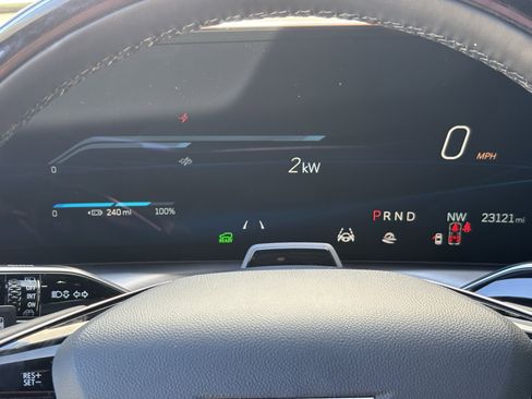 Used 2026 Cadillac Vistiq Luxury AWD/4WD image 24