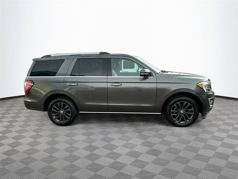 Used 2020 Ford Expedition Limited image 5