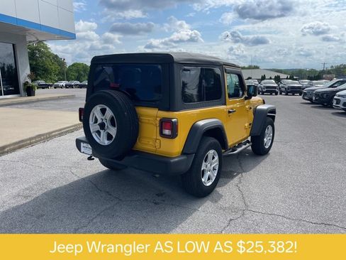 Used 2021 Jeep Wrangler Sport AWD/4WD image 32