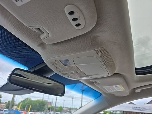 Used 2015 Ford Edge Titanium w/ Equipment Group 302A FWD image 17