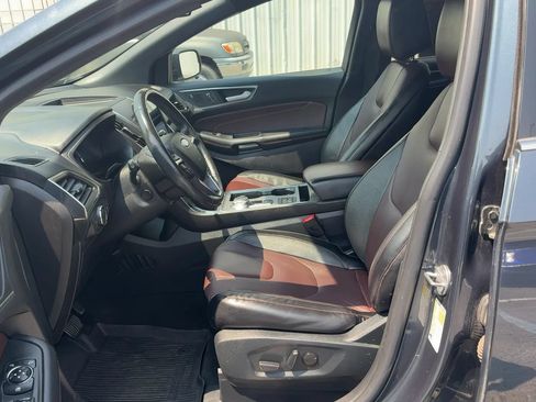 Used 2022 Ford Edge Titanium w/ Equipment Group 301A AWD/4WD image 10