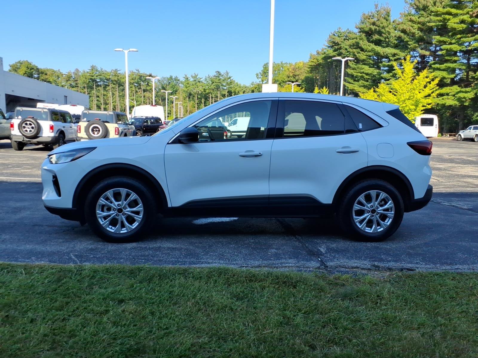 Used 2024 Ford Escape Active AWD/4WD image 6