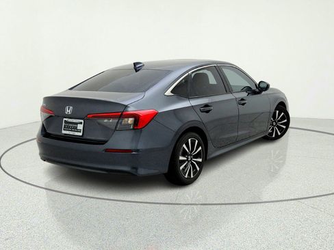 Used 2024 Honda Civic EX image 9
