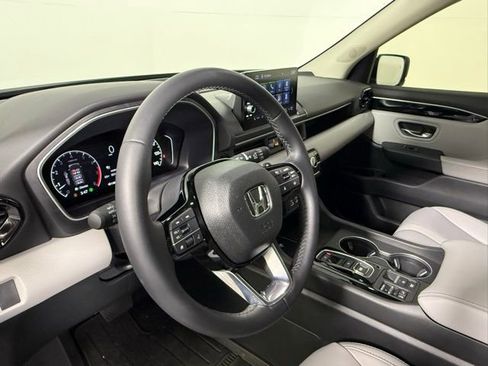 Used 2025 Honda Pilot EX-L image 64