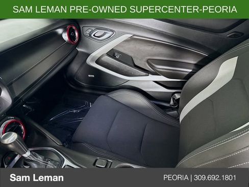 Used 2019 Chevrolet Camaro LT w/ Technology Package RWD image 22