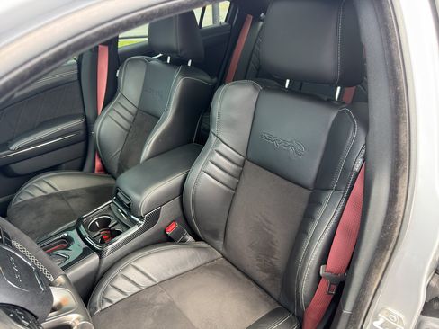 Used 2022 Dodge Charger SRT Hellcat w/ Alcantara Interior Package RWD image 31