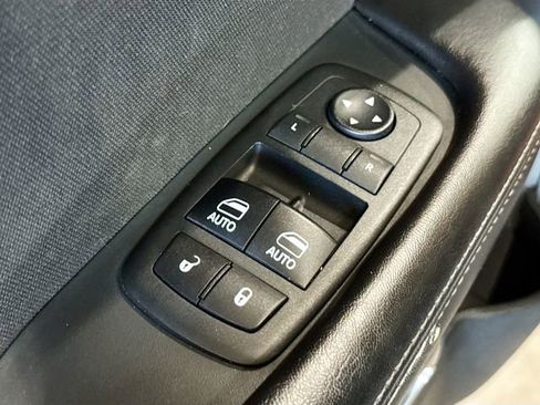 Used 2018 Dodge Challenger R/T Scat Pack w/ Driver Convenience Group image 19