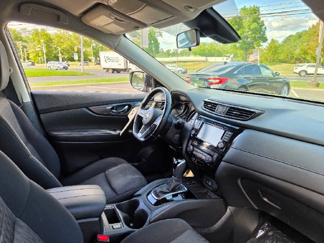 Used 2020 Nissan Rogue SV w/ Premium Package AWD/4WD image 11