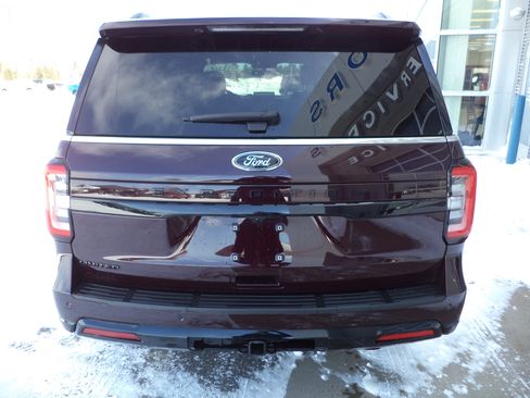Used 2023 Ford Expedition Limited image 6