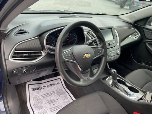 Used 2018 Chevrolet Malibu LS FWD image 10