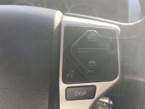 Used 2017 Toyota Tundra SR5 w/ SR5 Upgrade Package RWD image 19