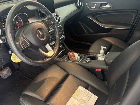 Used 2018 Mercedes-Benz GLA 250 4MATIC image 1