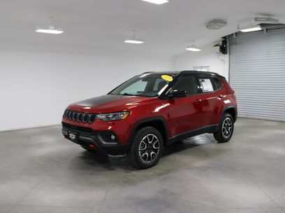 Used 2025 Jeep Compass Trailhawk