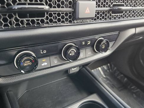 Used 2023 Honda HR-V LX image 17