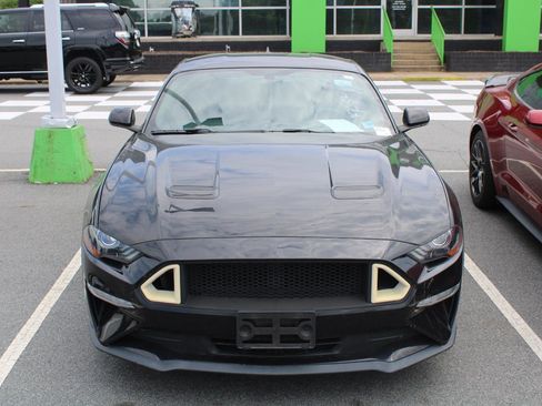 Used 2020 Ford Mustang Coupe w/ Black Accent Package RWD image 2
