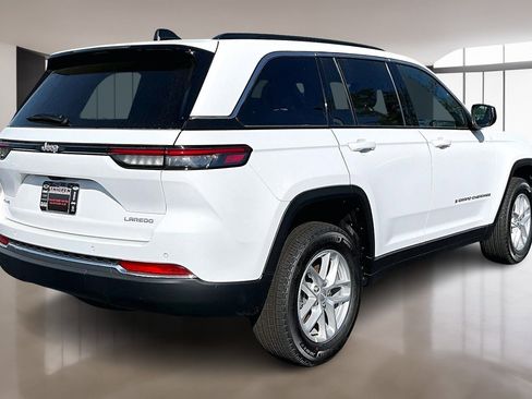 New 2026 Jeep Grand Cherokee Laredo image 17