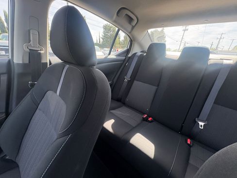 Used 2025 Nissan Sentra SV image 38