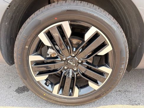 Used 2024 Kia Telluride SX FWD image 37