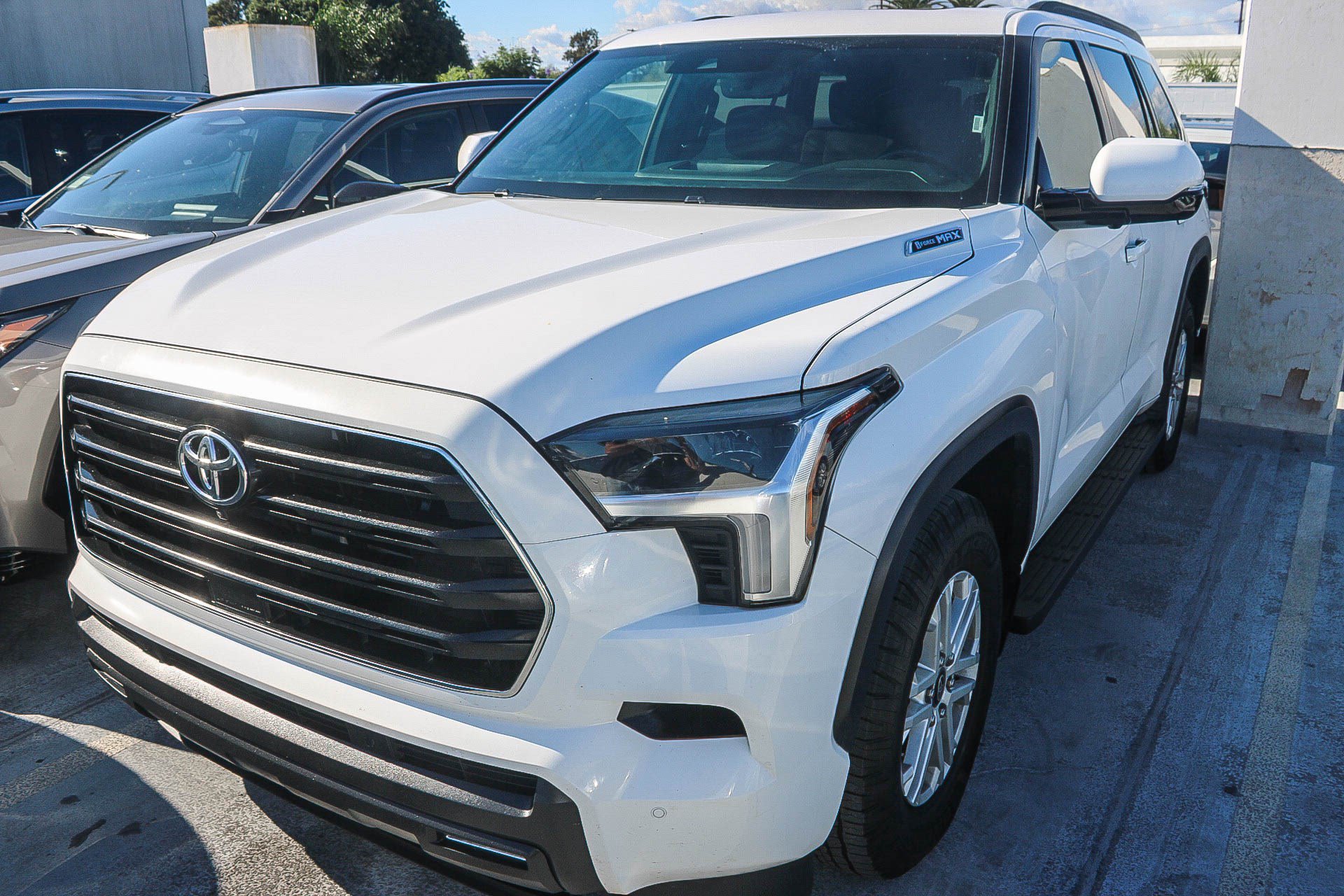 Used 2025 Toyota Sequoia SR5 AWD/4WD image 6