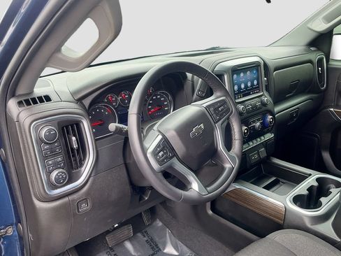 Used 2022 Chevrolet Silverado 1500 Limited LT Trail Boss AWD/4WD image 9