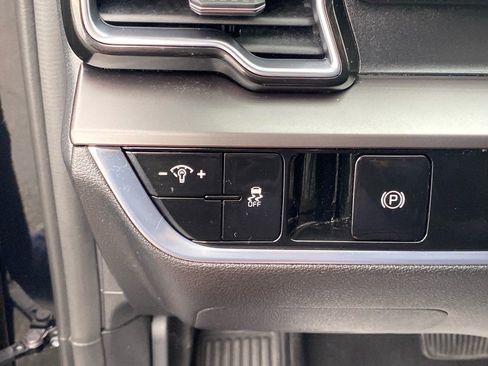 Certified 2023 Kia Sportage EX image 23