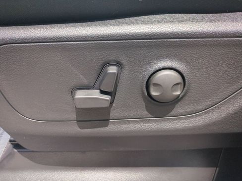 New 2026 RAM 1500 4x4 Crew Cab image 20