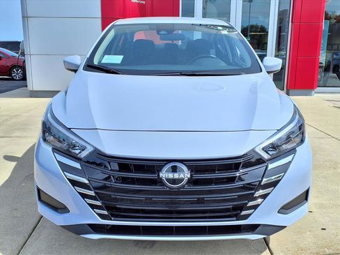 New 2025 Nissan Versa SV w/ Trunk Package image 2