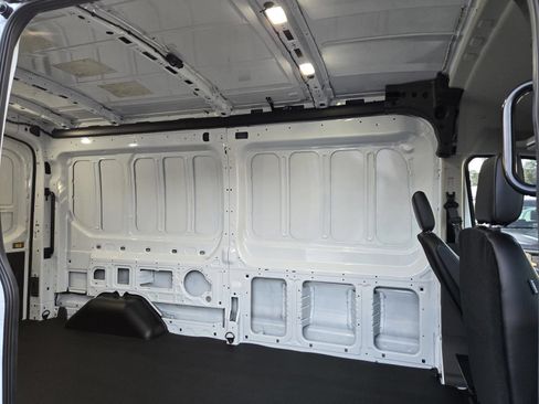 New 2026 Ford Transit 250 148 Medium Roof RWD image 7