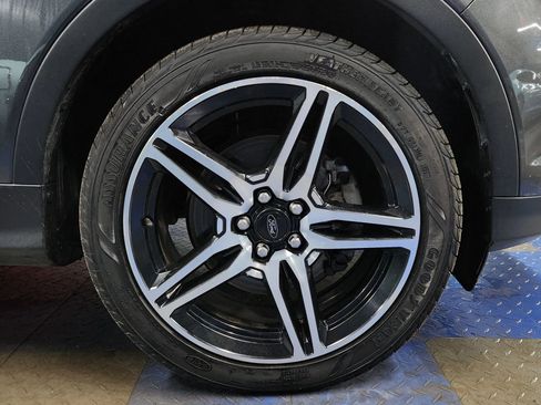 Used 2019 Ford Escape SEL image 65