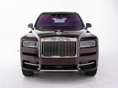 Certified 2023 Rolls-Royce Cullinan AWD/4WD image 8