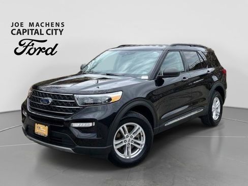 Certified 2023 Ford Explorer XLT w/ Equipment Group 202A AWD/4WD image 2