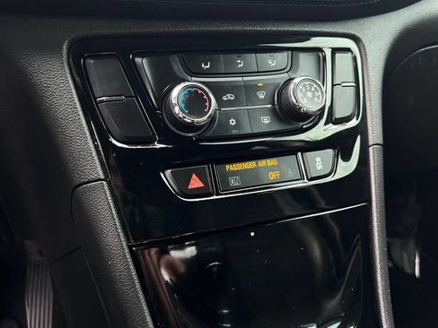 Used 2018 Buick Encore Preferred FWD image 46