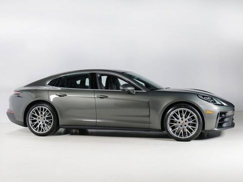 New 2026 Porsche Panamera 4 image 8