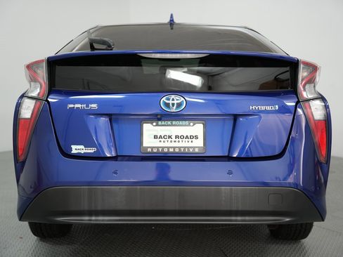 Used 2018 Toyota Prius Two w/ Prius Two Safety Plus Package image 8