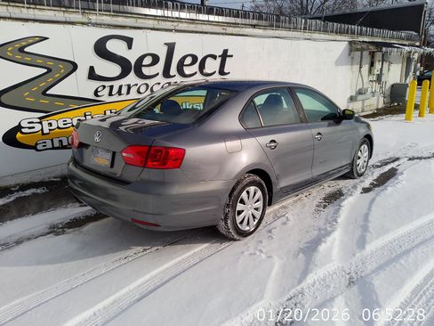 Used 2012 Volkswagen Jetta S image 3