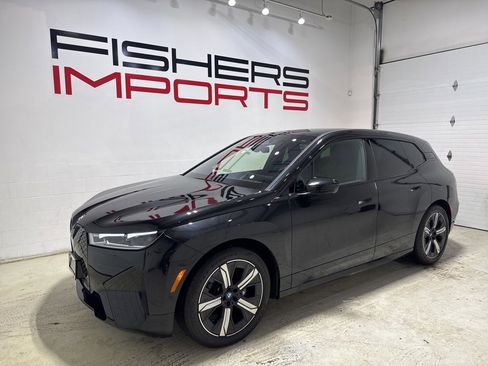 Used 2025 BMW iX M60 image 8