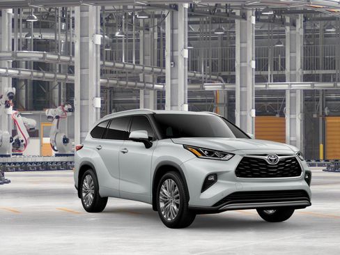 New 2026 Toyota Highlander Platinum image 17
