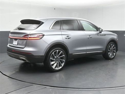 Certified 2023 Lincoln Nautilus Reserve w/ Equipment Group 202A image 7