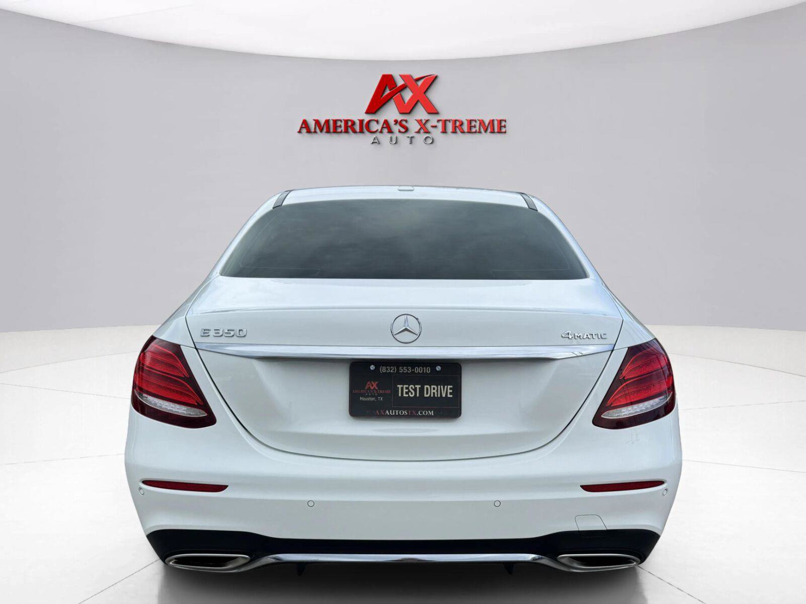 Used 2020 Mercedes-Benz E 350 4MATIC Sedan image 5
