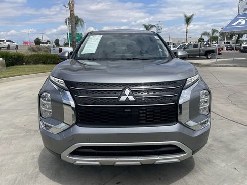 Used 2024 Mitsubishi Outlander SE FWD image 3