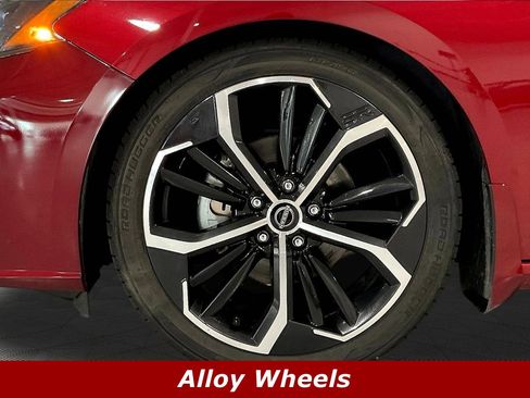 Used 2023 Nissan Altima 2.5 SR FWD image 33