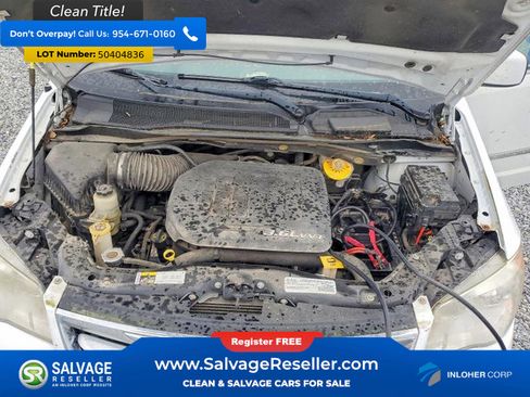 Used 2016 Chrysler Town & Country Touring image 16