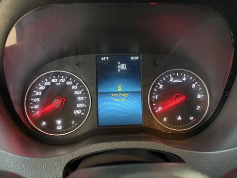 Used 2022 Mercedes-Benz Sprinter 1500 image 14