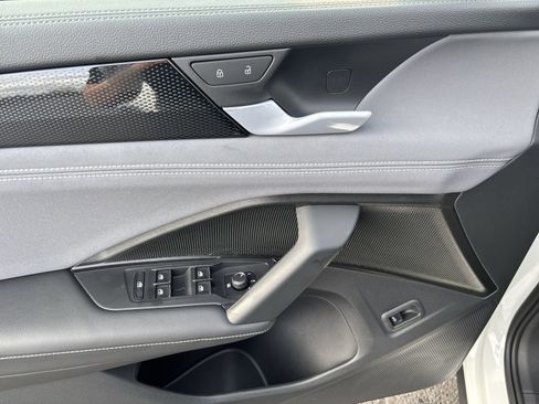 New 2026 Volkswagen Tiguan SE AWD/4WD image 14
