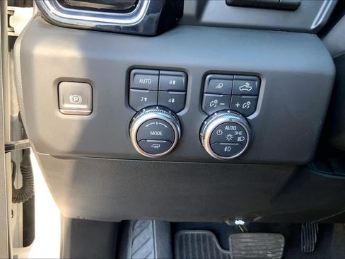 Certified 2024 GMC Sierra 1500 Denali Ultimate AWD/4WD image 33
