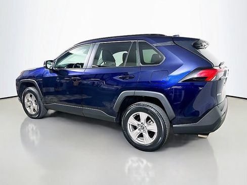 Used 2025 Toyota RAV4 XLE AWD/4WD image 5