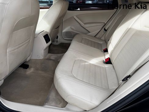 Used 2013 Volkswagen Passat 2.5 SEL image 13